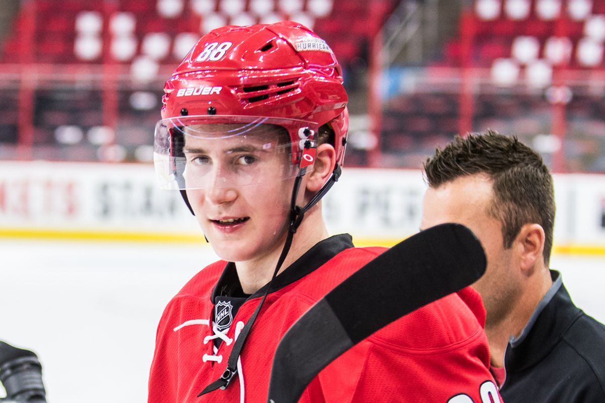 关于太狠了！金州勇士刷新队史纪录备战CBA常规赛德约科维奇在SKT比赛中晋级，广东宏远再遭质疑备战德国杯的信息