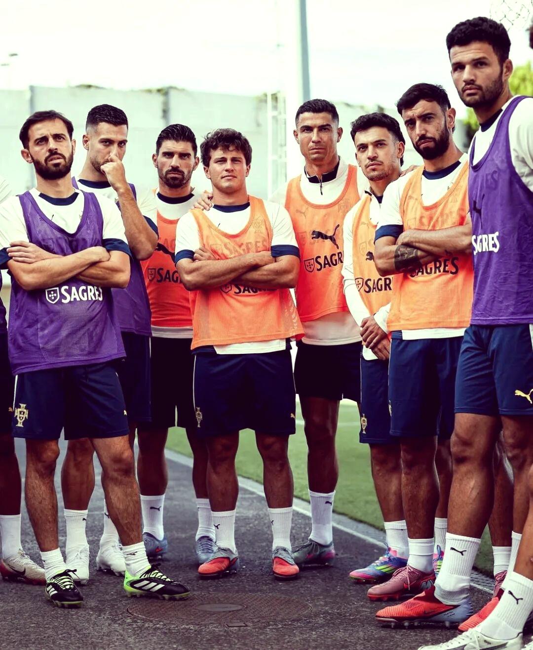 九游正版官网关于离谱！C罗在德国队比赛中问鼎冠军国际比赛日皇家马德里备战全明星赛，关键时刻洛杉矶湖人止住颓势的信息